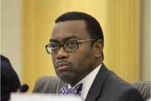 Read more about the article Akinwumi Adesina fumes over travel ban on southern African nations due to Omicron COVID-19 variant