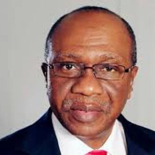 Buhari defends Emefiele, says CBN Governor’s unorthodox policies best for economy