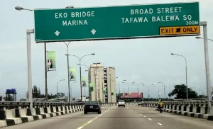 Read more about the article Lagos Issues Travel Advisory for Eko Bridge as FG Commences Phase Two Repair Work