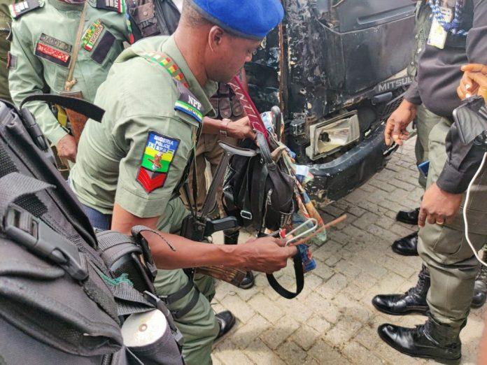 Lekki charm 5 696x522 1