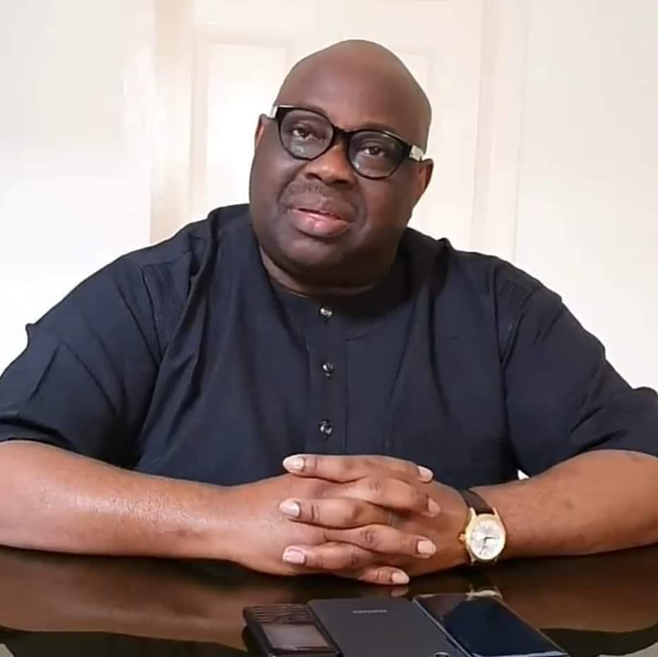 You are currently viewing Dele Momodu joins PDP, apologizes for helping Buhari become president