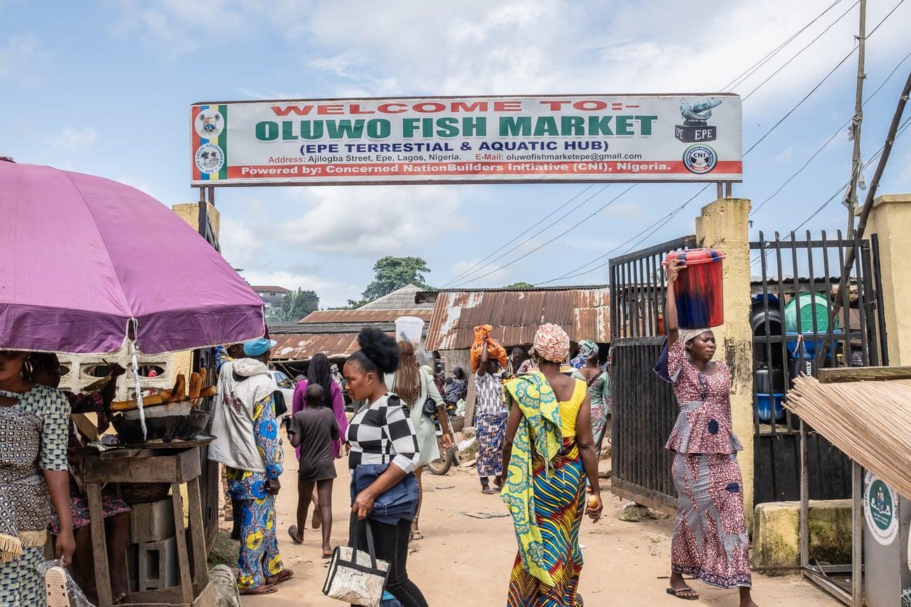 You are currently viewing The Nigerian fish market where gods and commerce meet