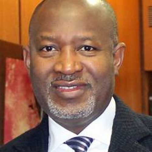 FG Vows to Punish Foreign Airlines Selling Tickets in Dollars 