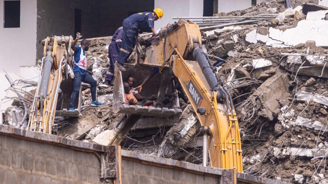 You are currently viewing Death toll climbs to 22 in Lagos high-rise collapse