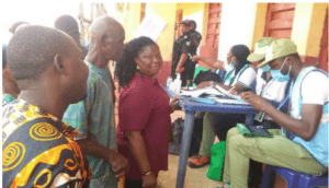 Read more about the article Hoodlums snatch ballot boxes in Onitsha, attack INEC officials in Ihiala, candidates protest