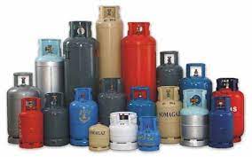 You are currently viewing Cooking gas price drops, supply rises, govt projects further decrease