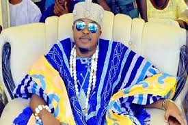 You are currently viewing Osun guber election: Oluwo asks subjects to vote for Oyetola