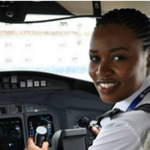Meet Adeola Sowemimo, Nigeria’s 31-year-old first female Boeing 787 pilot