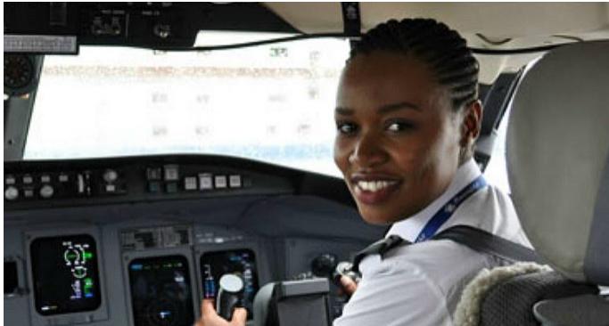 You are currently viewing Meet Adeola Sowemimo, Nigeria’s 31-year-old first female Boeing 787 pilot