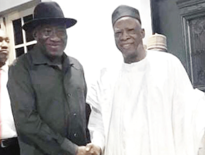 You are currently viewing 2023: Jonathan meets Adamu, hours after group purchased forms on his behalf