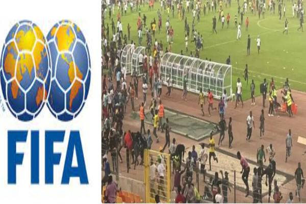 You are currently viewing FIFA fines Nigeria N64m over the invasion of Abuja Stadium