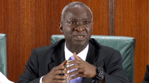 Read more about the article States could lose road projects over demands for compensation – Fashola
