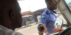 Read more about the article Lagos PPRO disguises, policeman asks him ‘for something’