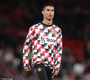 Read more about the article Cristiano Ronaldo and Erik ten Hag ‘will sit down for crunch talks TODAY’ after he was dropped for refusing to come on as a sub against Spurs… and Man United chiefs ‘could let him leave for FREE in January’ if he fails to accept a reduced role