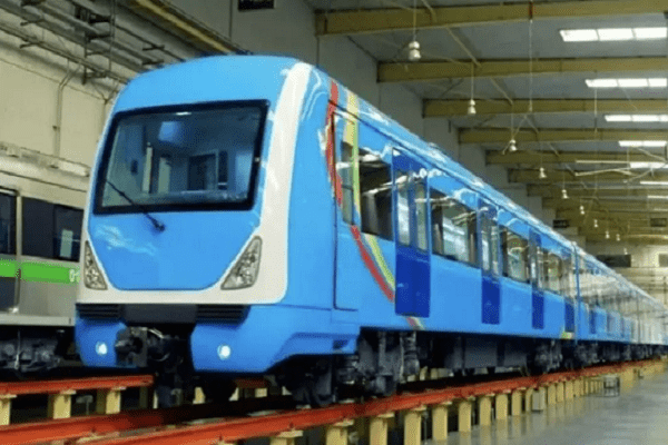 You are currently viewing Lagos begins test run of Blue light train
