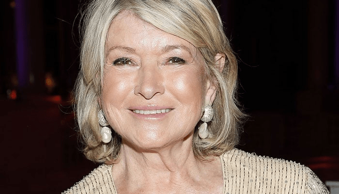 You are currently viewing Martha Stewart talks about ‘high dating standards’ and having to ‘take care of a man full-time’