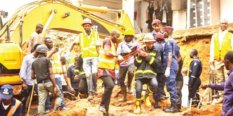 You are currently viewing Abuja collapsed fence kills two construction workers