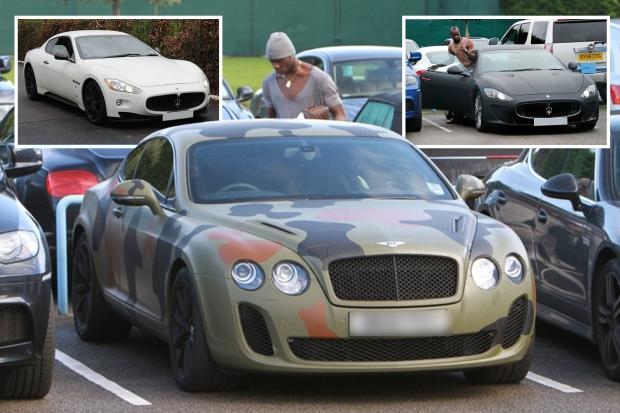 You are currently viewing Mario Balotelli selling Ferrari and Lamborghini supercars as he loses passion
