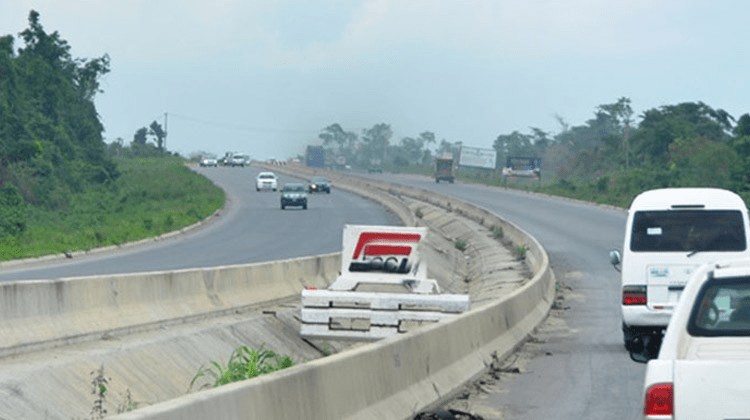 You are currently viewing Gunmen abduct Ogun traffic official on Lagos-Ibadan expressway