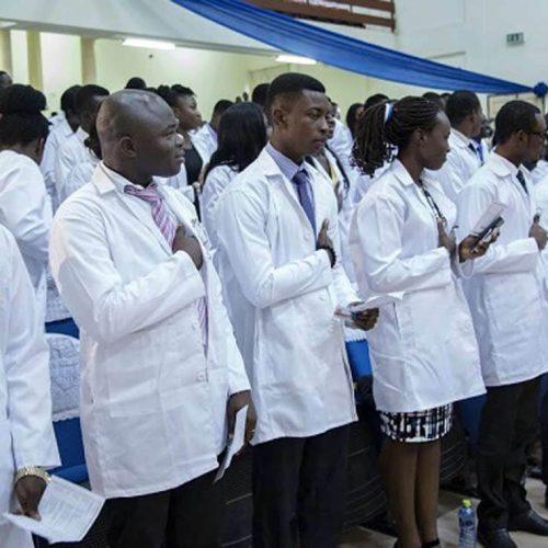 Read more about the article That medical bill is no solution to doctors’ exodus