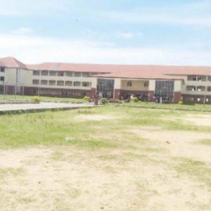 Fakunle comp high sch