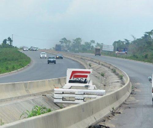 Read more about the article Contractor misses Lagos-Ibadan Expressway April completion date
