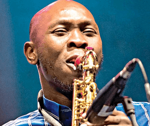 Read more about the article ‘I owe you my freedom, sanity,’ Seun Kuti thanks family, friends lawyers after freedom