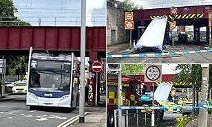 You are currently viewing Ten in hospital as double decker bus loses roof after hitting railway bridge in Glasgow 