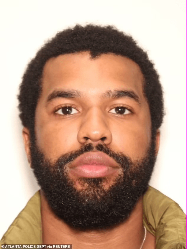 You are currently viewing Atlanta hospital gunman’s mother blames VA prescription for shooting that killed one and injured four, as he remains at large