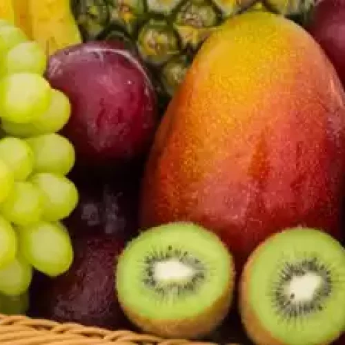 7 Fruits to eat on an empty stomach for maximum health benefits