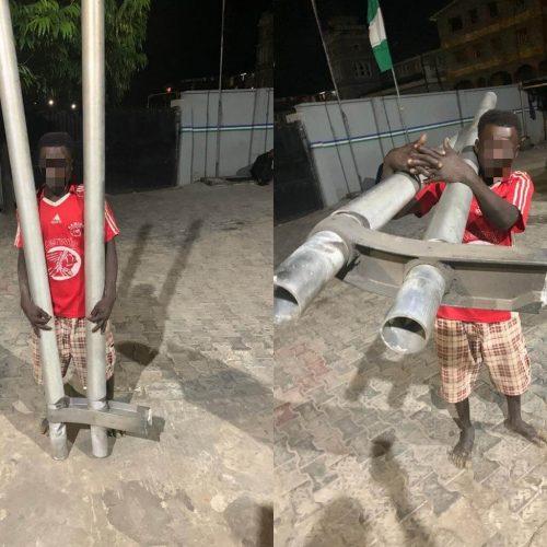 Read more about the article Bridge Vandal Apprehended in Lagos
