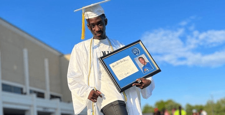 You are currently viewing Pasuma’s Son Graduates As ‘Best Student’ In US School