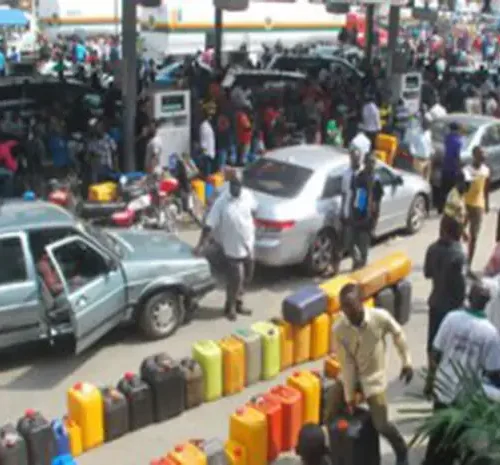 Read more about the article Fuel subsidy removal: Why strike must be avoided, how FG can handle labour – Institute