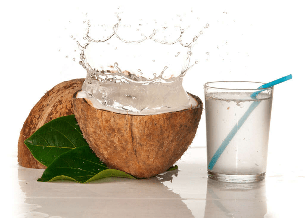 You are currently viewing 10 benefits of Coconut water