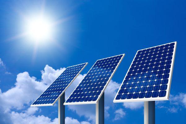 You are currently viewing Palliative: FG commences distribution of free solar systems