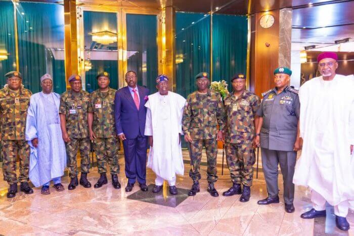 You are currently viewing Tinubu talks tough to service chiefs