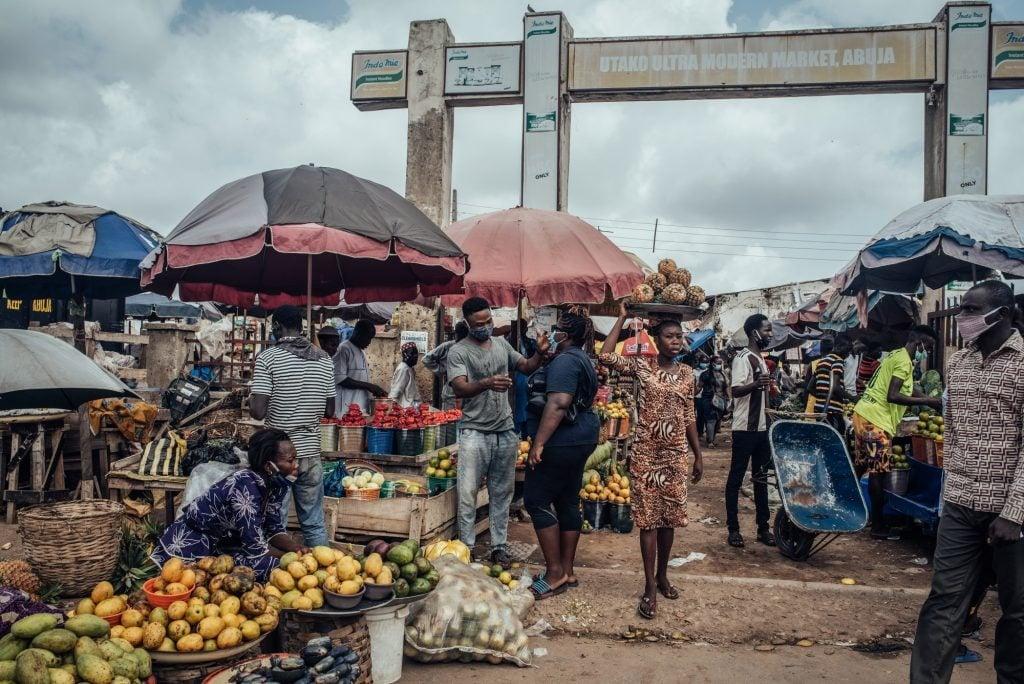 You are currently viewing Experts raise concern as Nigerians abandon local foods for imported options