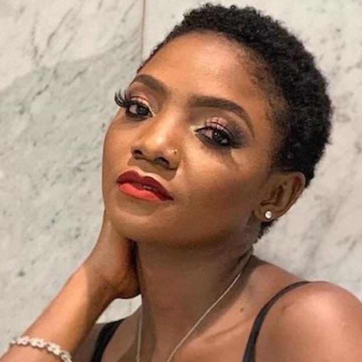 You are currently viewing My Mass Communication degree did not waste – Singer, Simi