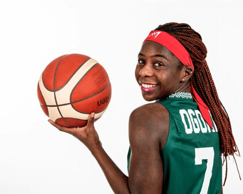 Read more about the article Sarah Ogoke, the Nigerian Amazon who combines basketball with a medical career