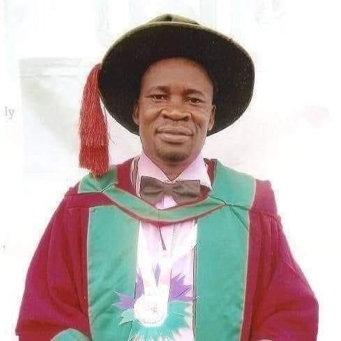 Read more about the article From wheel barrow pushing to shoe mending to a professor: the inspiring story of Prof. Nicholas Uchechukwu Asogwa