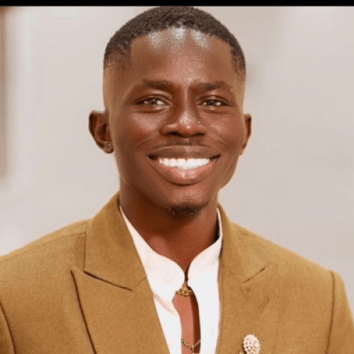 How Taiwo Adebiyi’s gele artistry is opening doors for him