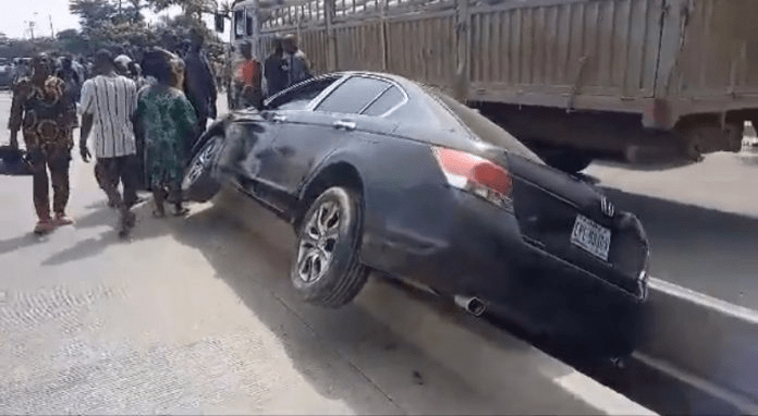 You are currently viewing Two sisters die in Lagos as LASTMA high speed chase causes fatal accident (Video)