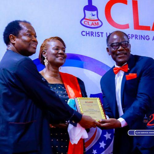 Read more about the article Staff Get Land, Cash, Plaque at CLAM’s Service Awards