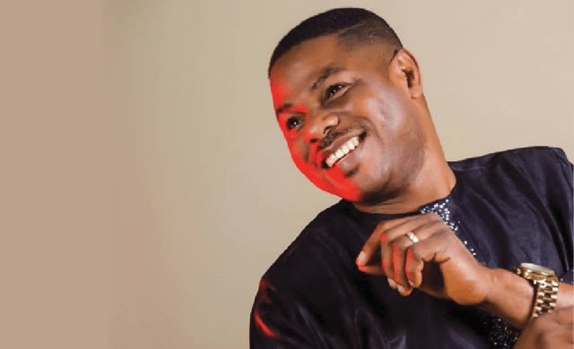 You are currently viewing VIDEO: Moment Yinka Ayefele’s kids asked him why he can’t stand again