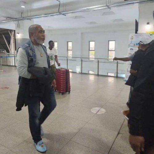 Read more about the article Actor Zack Orji Heads To UK For Post-Surgery Assessment