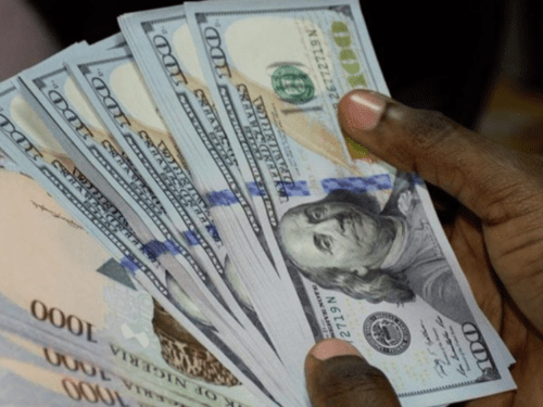 Read more about the article Breaking: Official exchange rate strengthens below N1,300/$1 for the first time since January