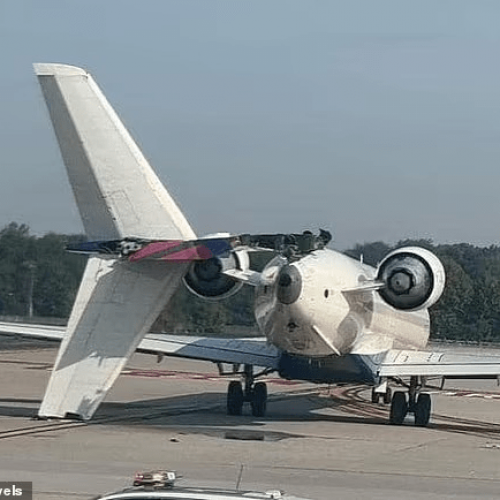 2 Delta planes collide while taxiing at Atlanta airport