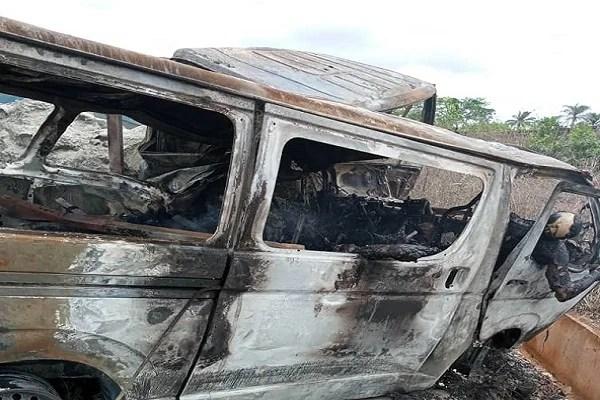 You are currently viewing 18 burnt as fire razes vehicle on Benin-Sagamu expressway