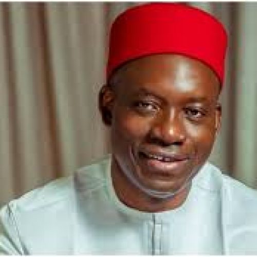 Many feared dead as vehicle crashes into Anambra market