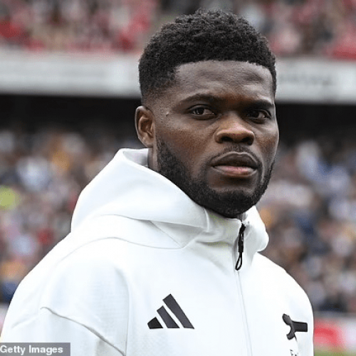 Partey, five other Premier League stars evacuated after Ghanaian fans go wild following home loss to Angola